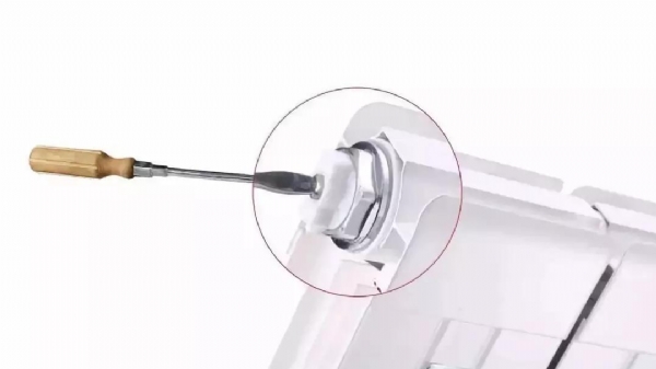 教你如何輕松給暖氣片放氣？